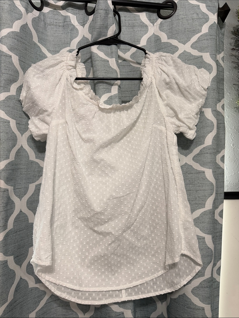 Anthropologie White Swiss Dot Puff-Sleeve Peasant Top